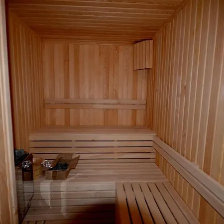 Cleopatra Beach Luxury 7 In Hygienic Condition *